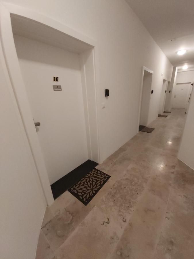 Angelika Apartments Виена Екстериор снимка