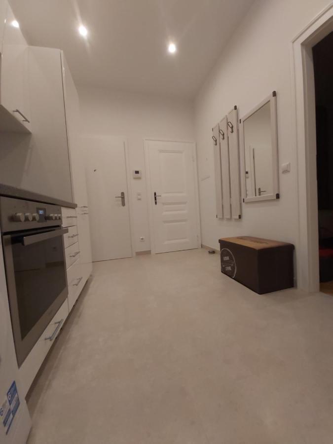 Angelika Apartments Виена Екстериор снимка