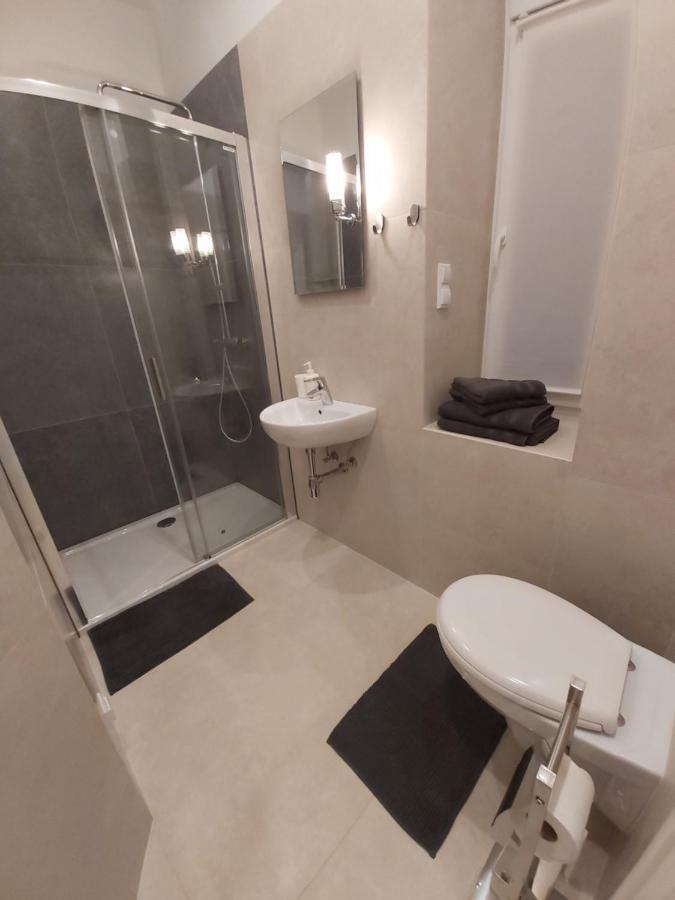 Angelika Apartments Виена Екстериор снимка