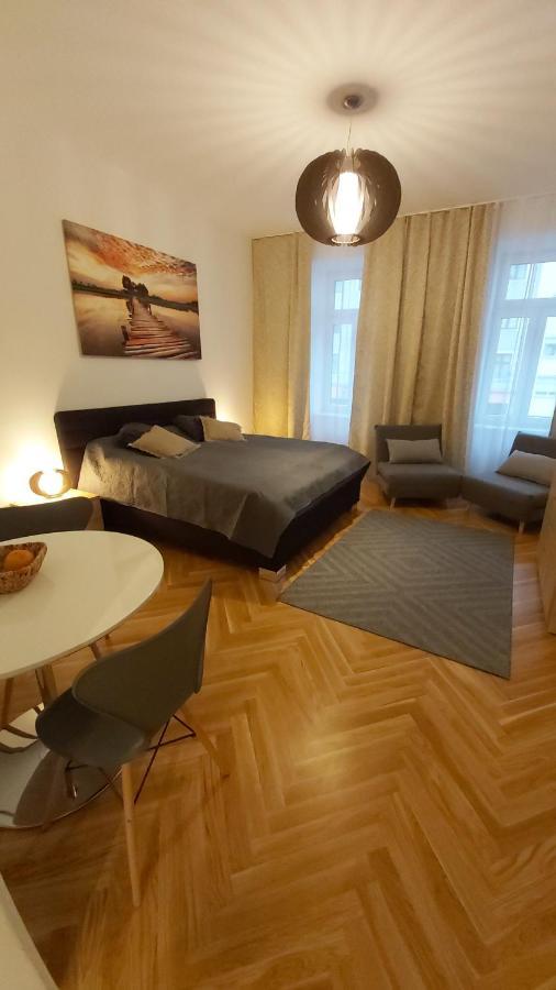 Angelika Apartments Виена Екстериор снимка