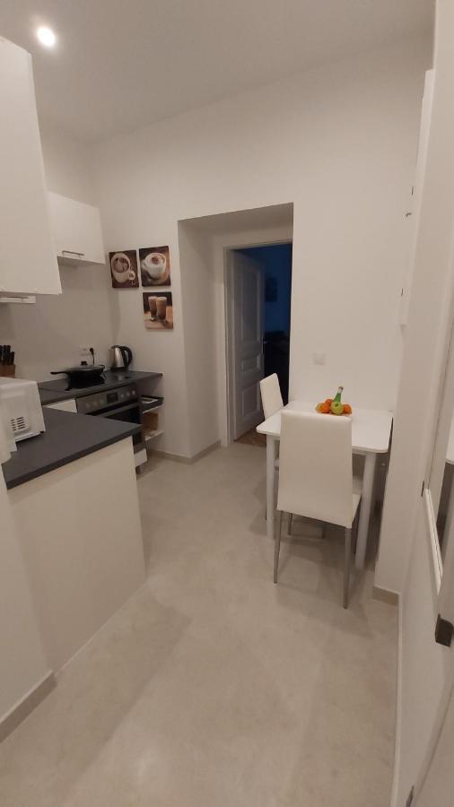Angelika Apartments Виена Екстериор снимка